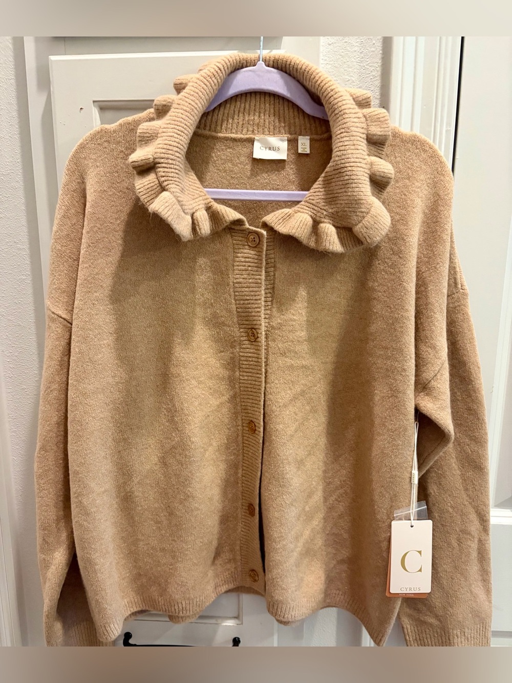 NWT CYRUS Tan Ruffle-Collar Button Cardigan Sweater Women’s Size XL
